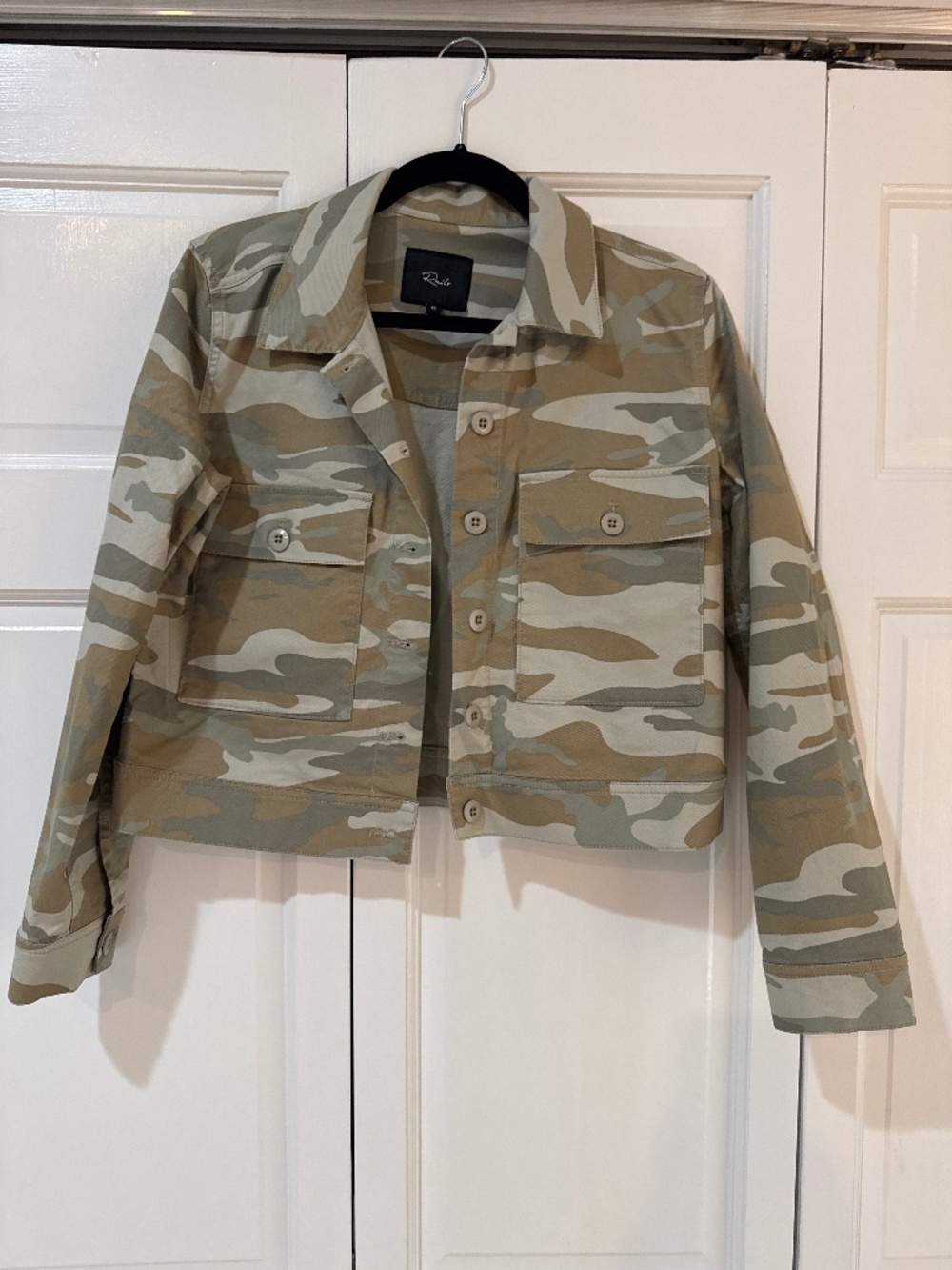 Camo print cropped jacket